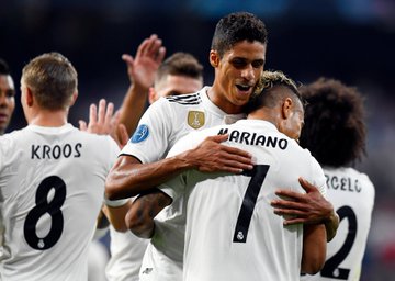 DnfNAsZXgAA87e9?format=jpg&name=360x360 Ronaldo expulso e em lágrimas, Dalot em estreia no United e Bernardo Silva derrotado apesar do golo