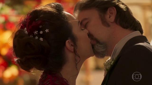 tvglobo's tweet photo. #Aurieta e #Jamilo 💕 #OrgulhoEPaixão https://t.co/erBFlFLGzJ