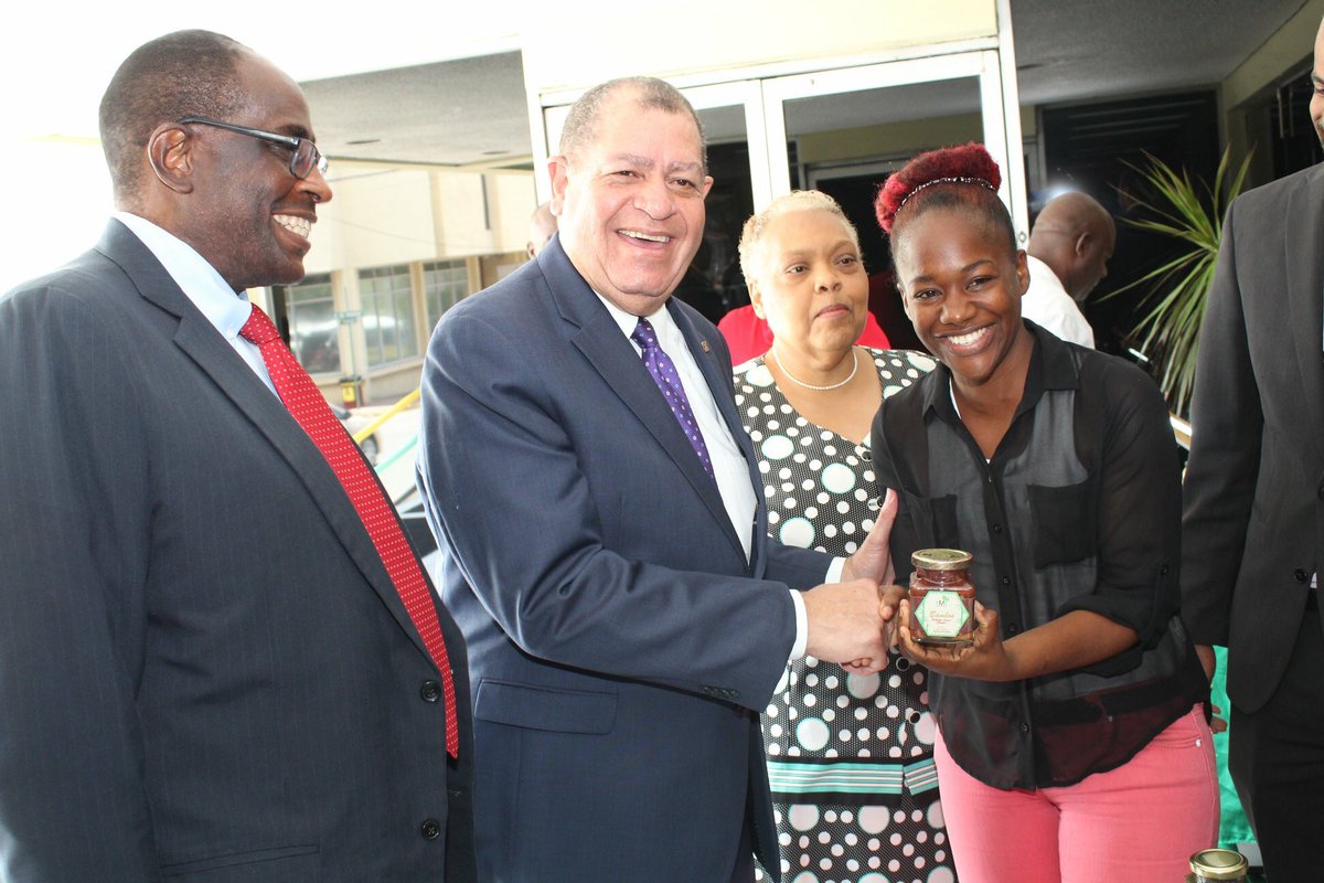 CariBamboo2018's tweet photo. Minister Hon. Audley Shaw discusses bamboo products with a representative from KMJ Natural Juices following our Media Launch on 5 September.

Give their products a try! 😄 #Bamboo #CARIBAMBOO2018 https://t.co/4OEVTkMDlc