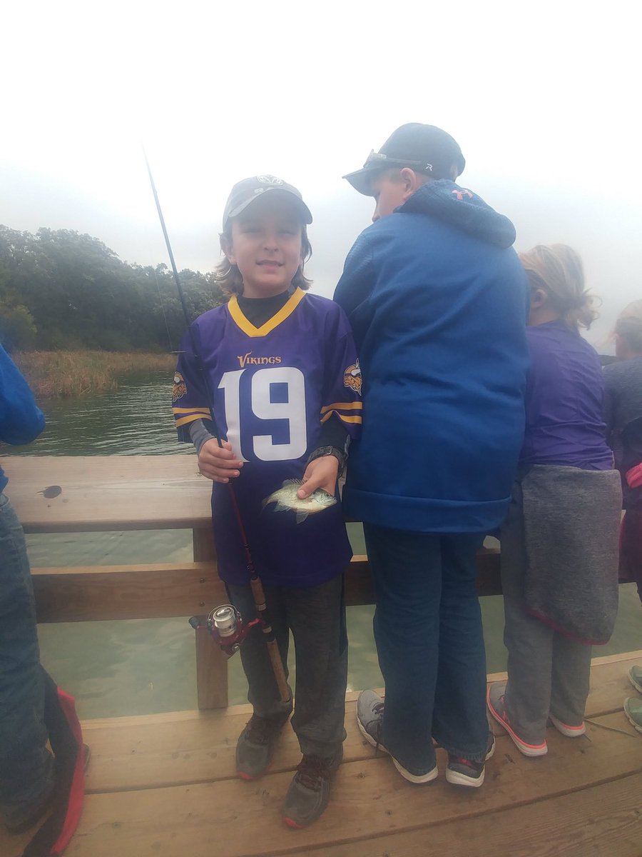 PPStudentCo's tweet photo. Mrs. McBrady's 4th grade class fished today with the Parkers Prairie Fishing Team, many sunfish, perch, and a bass were caught and released. Special thanks to Dicks Standard and Gappa Oil for donating the bait for today's outing! https://t.co/t4kwZuKjCd