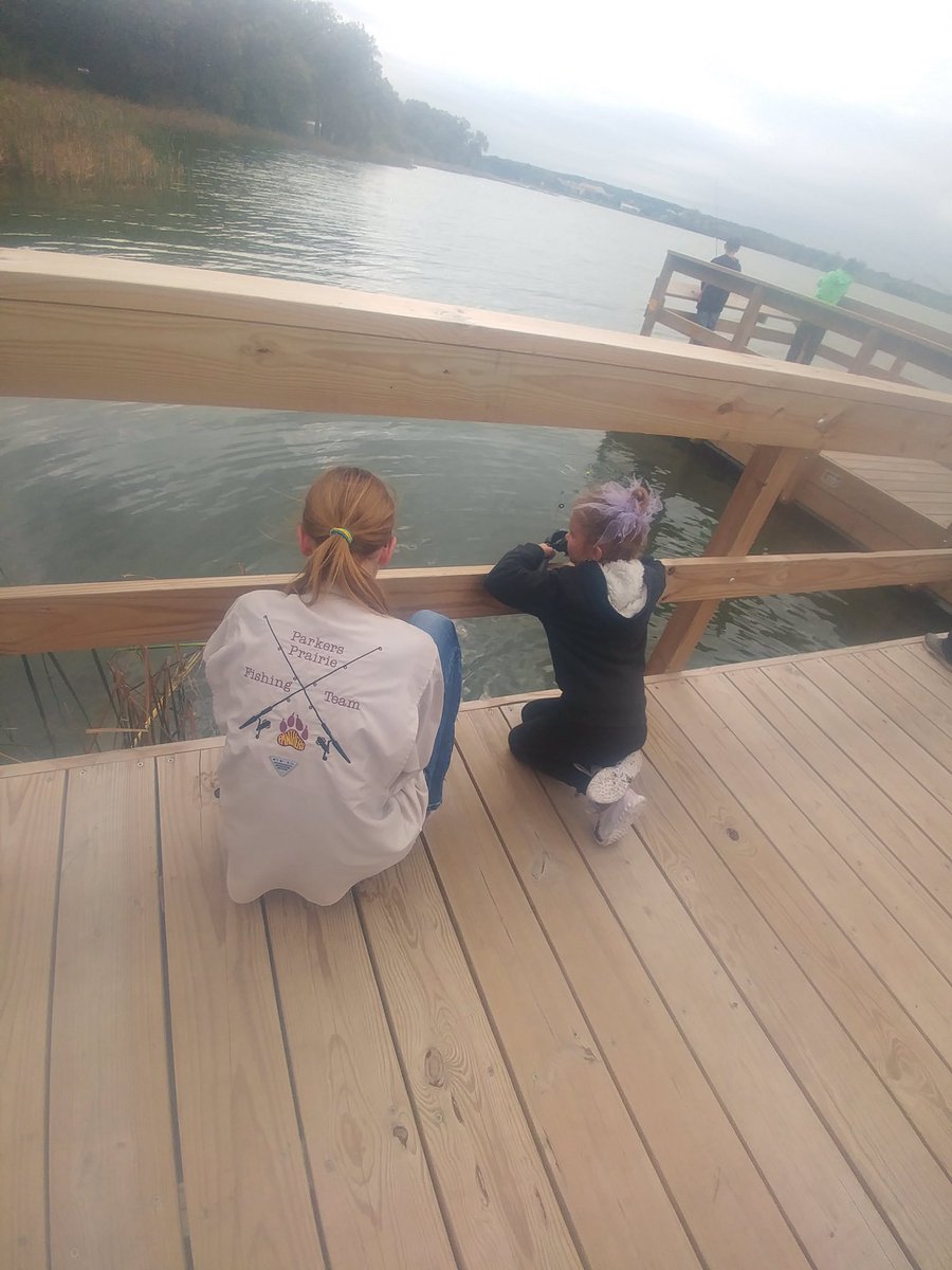 PPStudentCo's tweet photo. Mrs. McBrady's 4th grade class fished today with the Parkers Prairie Fishing Team, many sunfish, perch, and a bass were caught and released. Special thanks to Dicks Standard and Gappa Oil for donating the bait for today's outing! https://t.co/t4kwZuKjCd