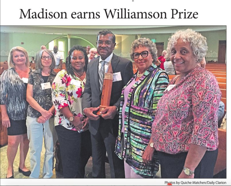 HistoricLyles's tweet photo. Stanley Madison awarded the Indiana Landmarks Williamson Prize for 2018 in Indianapolis on Saturday, September 15 in Indianapolis--Congratulations, Stanley! https://t.co/aOnUWgDAFP