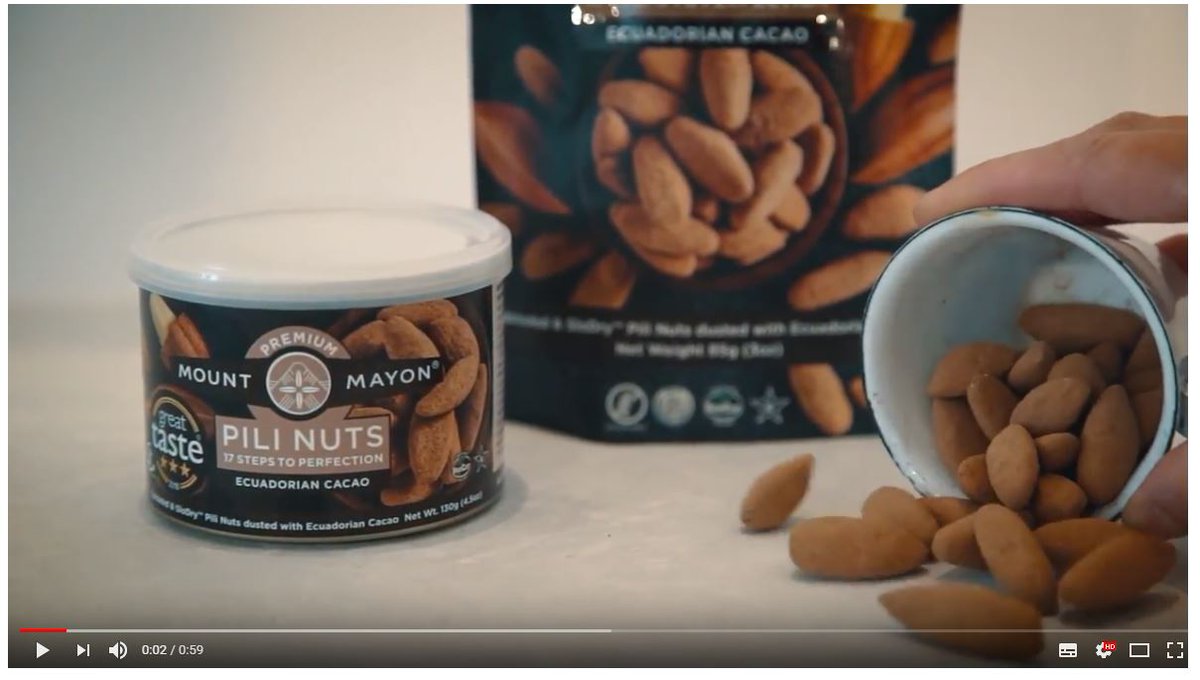 Je les #adore.Je suis #envouté. Je veux une #énorme #jarre pour moi tout seul et l'#engloutir dans la minute. Ecoutez ce que les juges <a href="/guildoffinefood/">Guild of Fine Food</a> ont a dire sur nos noix de Pili Prémium au cacao d'Equateur! Vainqueur des Great Taste Awards 2018!
📽: youtube.com/watch?v=uBWNSb…