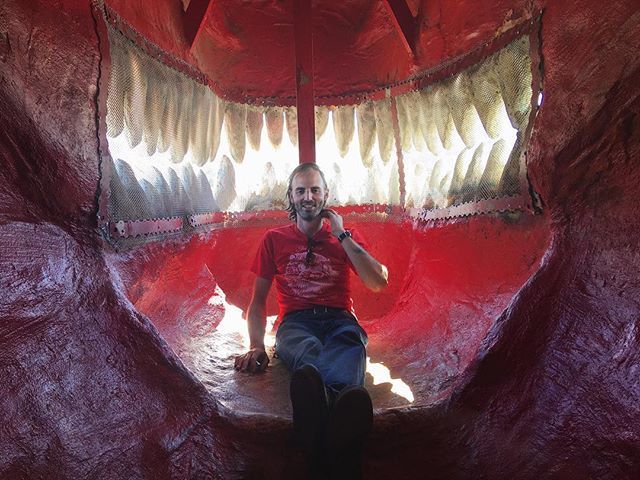 hbedward's tweet image. Today is my brother @j.edwardsbuilds birthday! Here he is sitting in the mouth of the T-Rex in Cabazon, CA from 'Pee Wee's Big Adventure.' Happy birthday, brother! I am grateful we are here on this earth together!
.
.
.
#2018 #cabazon #california #brothe… ift.tt/2PNDN6M