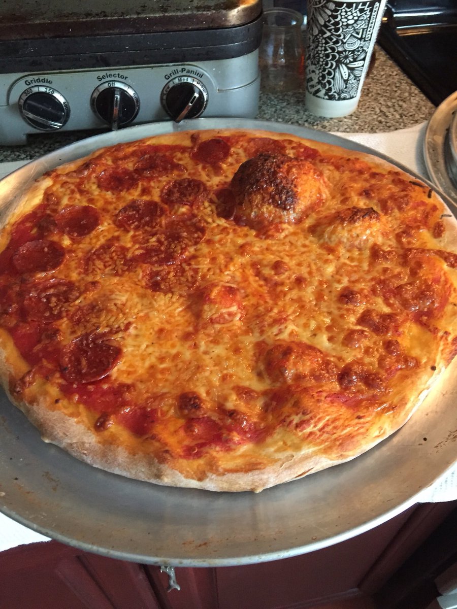PizzerTime's tweet photo. We love getting customer emails w/pics like these! Although now we are  #hungry! Thank goodness it’s almost #dinnertime!
#pizzertime #pizza #ilovepizza https://t.co/mArB5Nj7gY