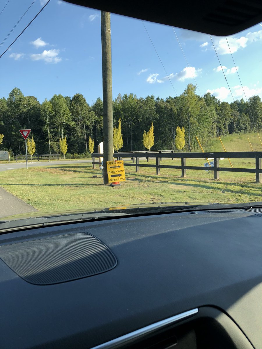 OrnateKate's tweet photo. What is “lark” in holly springs? @FilmingInGA @ATLWOOD411 @Peachyscoop @gafmde @ATLFilmEnt https://t.co/J5xKENVcpn
