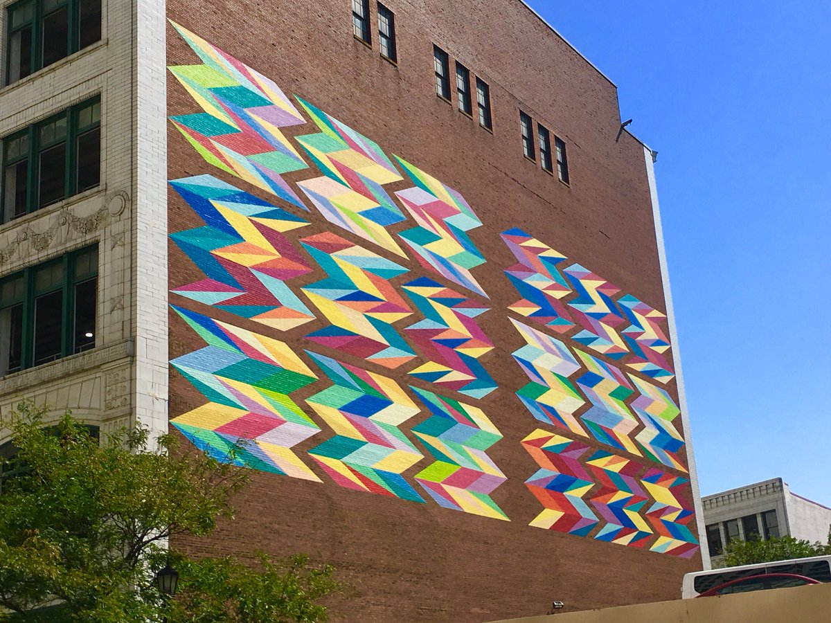 hmbreiner's tweet photo. Another cool mural in CLE
#FRONTart2018 #Fronttriennial #citycanvas #DowntownCLE https://t.co/6O8xfUAeu5