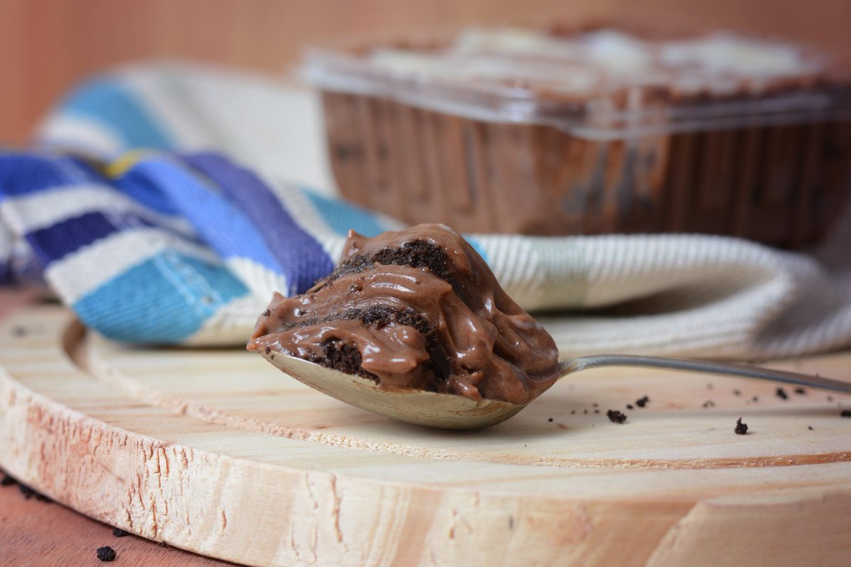 elbatidortlc's tweet photo. ¿Necesitas un motivo para cortar la semana? 🤔 Que tal este.. CHOCONUT! 🍰🍫🌰
Le damos una vuelta de rosca 🔩 a nuestra tradicional Chocotorta agregándole Nutella para hacerla aún más rica! ♥️
https://t.co/SSBFb2aJWr
#ElBatidorTieneLaCulpa #DeliveryDePostres https://t.co/aEhv7iZVBX