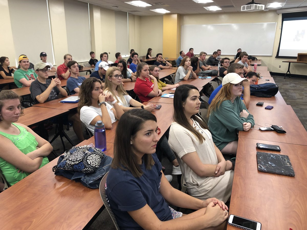 MUforMikeandJon's tweet photo. Miami students are ready for the #OHGovDebate! https://t.co/tFgRCBk5Wq
