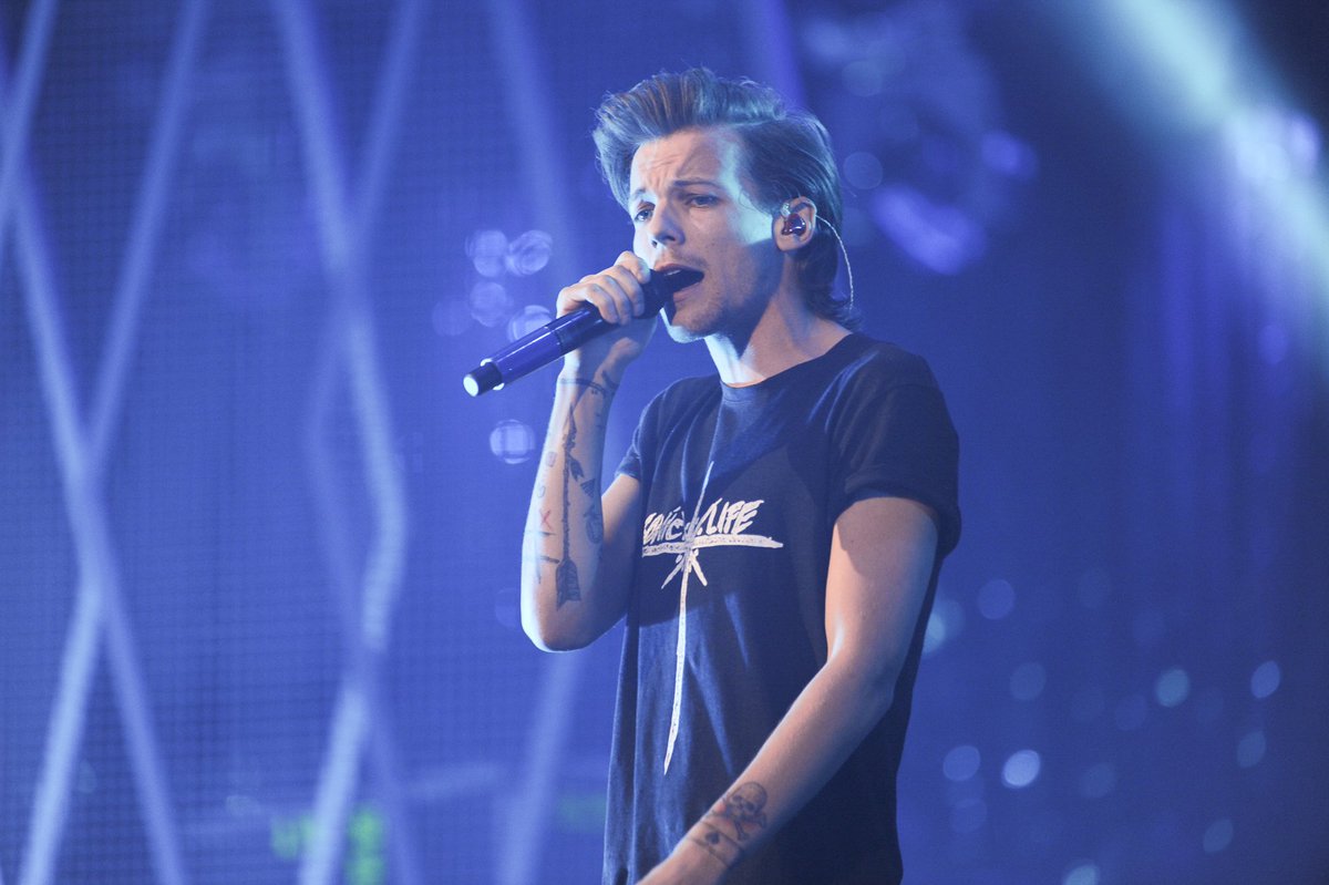 iHeartRadio's tweet photo. This is a @Louis_Tomlinson appreciation tweet because I am so proud of him 💌

2014 #iHeartFestival https://t.co/iEeumFoE3O