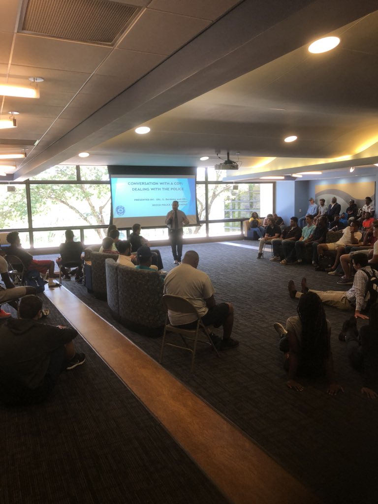 MVC_AD's tweet image. Kicking off our “Life Skills” initiative...Go Lions!