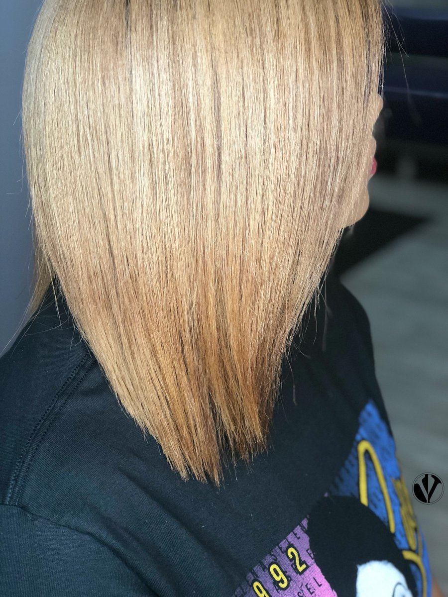 VersusSalon's tweet image. #VersusTipsandTricks : Keep up with your treatments and make sure you&apos;re using products specially designed for blondes to keep your color fresh and your ends healthy! #Blonde by Corvette