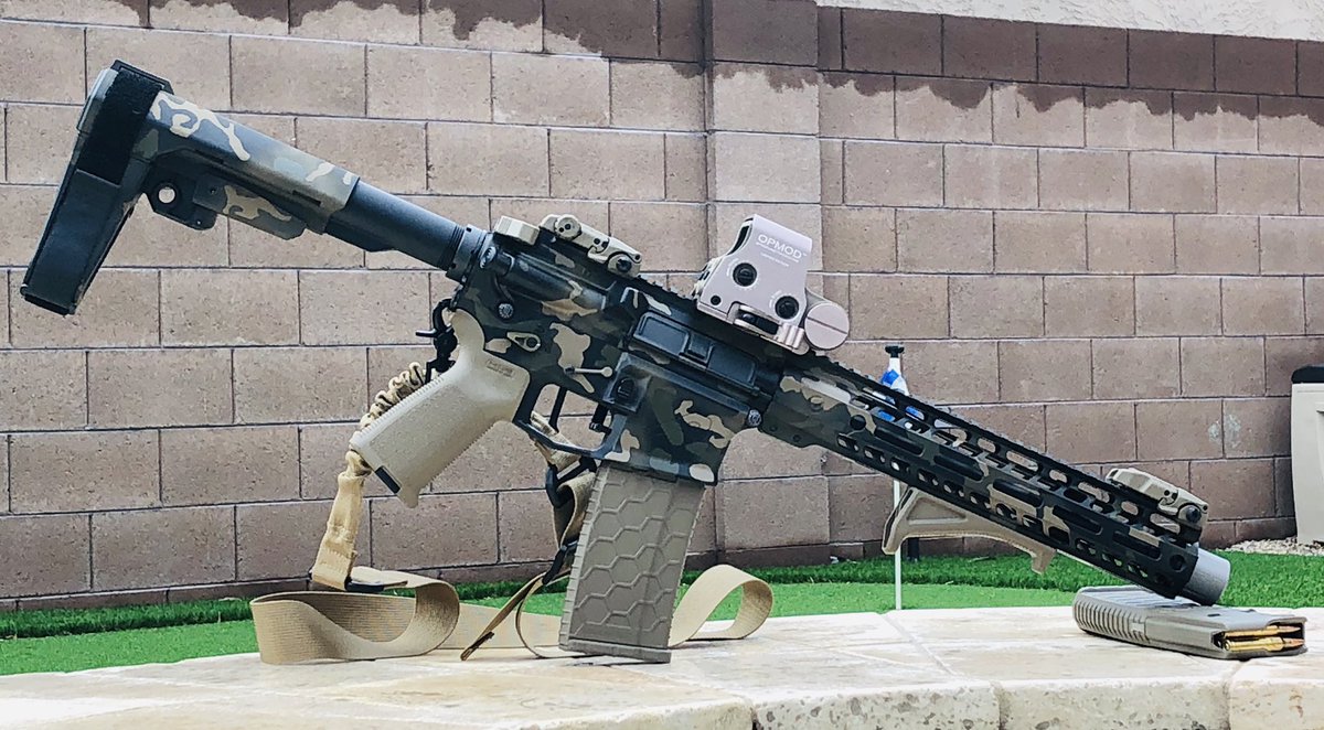 AzMidnight6's tweet image. #multicam everything! #5.56 #arpistol #sbtactical #aeroprecision #magpul #radianraptor #slrrifleworks #hexmag #velocitytriggers #ar15 #556nato #ghostrifles #cerakote #strikeindustries