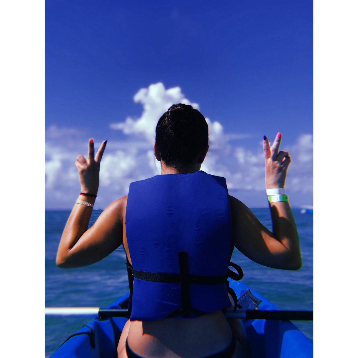 alydiaz15's tweet photo. Iโm livinโ my best life ๐ค๐ผ๐๐๐ฆ๐ข #Saltyyyy๐ https://t.co/gI5Zt7BMsm
