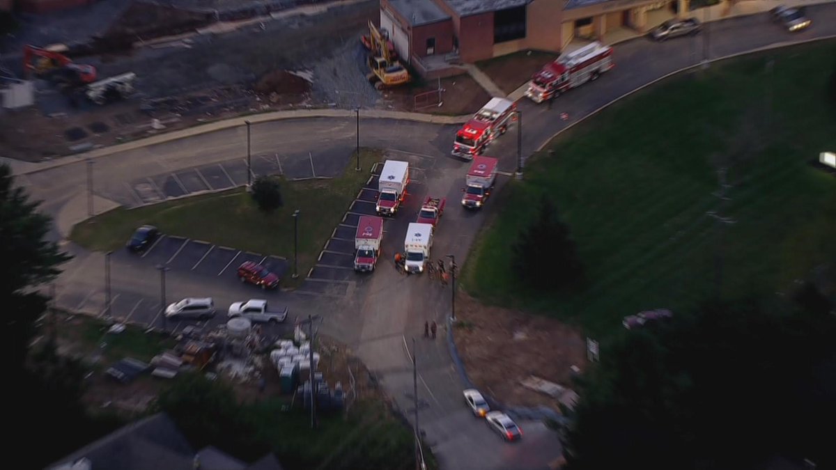 nbc10 philadelphia on twitter breaking update suspect is still