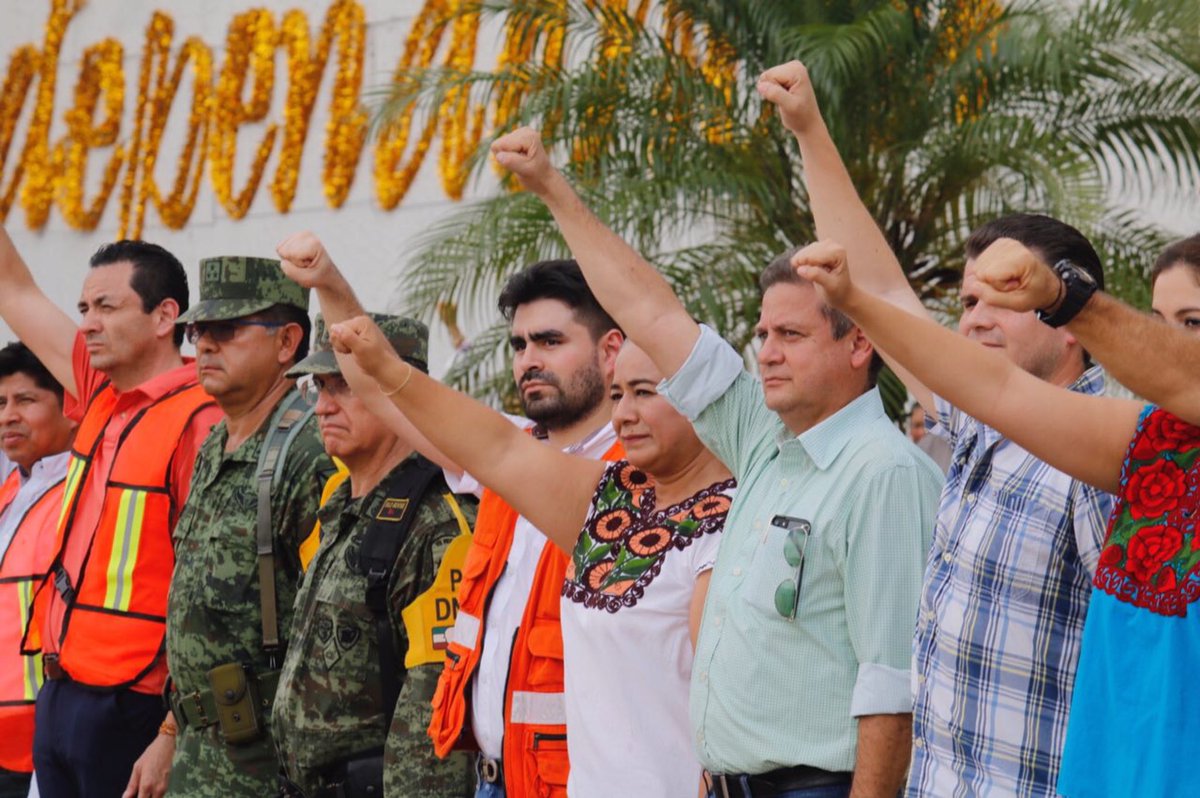 En la #SemanaNacionalDeProtecciónCivil y en la conmemoración del #19S realizó simulacro evacuación de inmueble en las instalaciones de <a href="/OficialCentro/">Oficial del Centro</a> siendo el 1ro en su historia, participaron elementos de <a href="/SEDENAmx/">AltoMando</a> <a href="/CruzRoja_MX/">Cruz Roja Mexicana IAP</a> @SSPTabasco bomberos <a href="/ProcivilTabasco/">Protección Civil Tab</a> y voluntarios