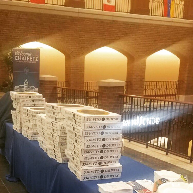 Vito's Pizzeria tweet media