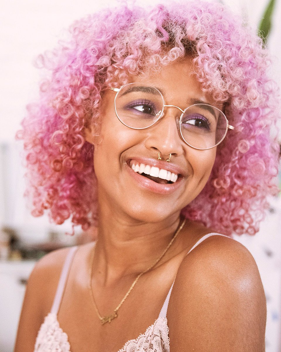 OffbeatLook's tweet photo. I just realized I’ve had pink hair for 2 months and haven’t posted a single pic on here. Dis me https://t.co/B5tTGSPY7L