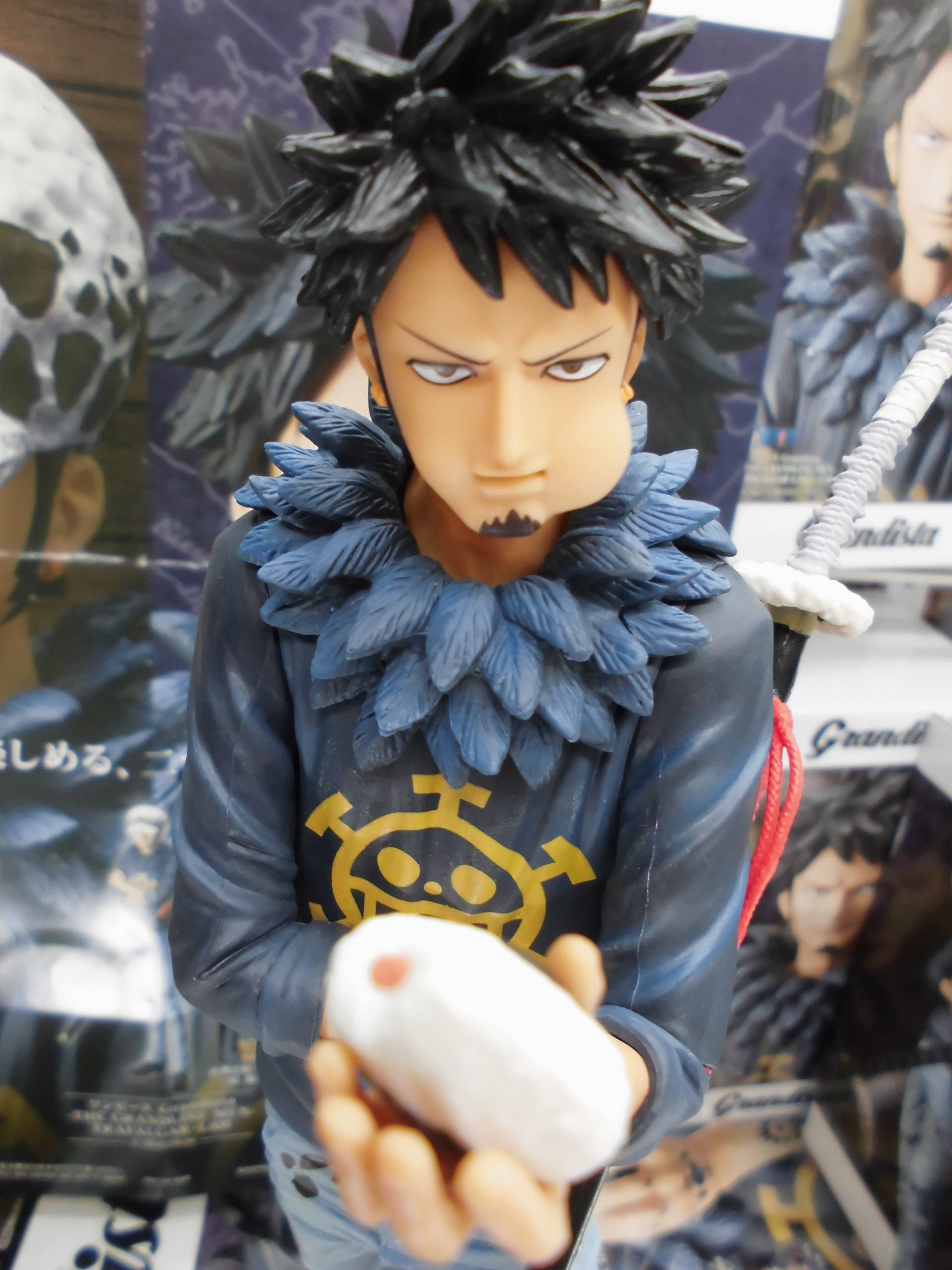 タイトーfステーション ヨドバシ博多店 ワンピース Grandista The Grandline Men Trafalgar Law入荷しました 大人気の大型フィギュアブランドｇｒａｎｄｉｓｔａにトラファルガー ローが登場 おにぎりの中身 梅干のような気が T Co