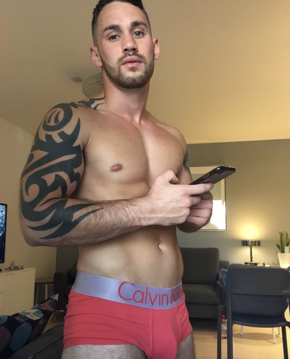 AustinCorter's tweet photo. I'm taking calls on #NiteFlirt 1-800-To-Flirt, ext: 1173-2282. Give me a call before I become busy! Call me daddy, swallow my jizz and say thank you #cum #swallowmycock #saythankyou #daddy #horny https://t.co/tz3QZ8YHMZ