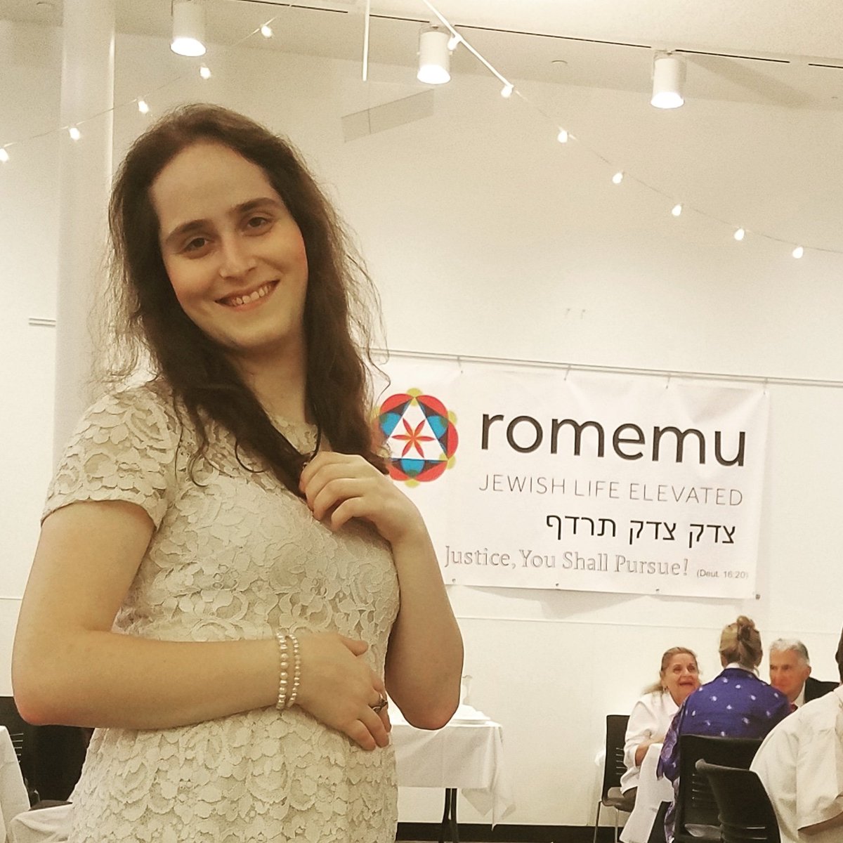 AbbyChavaStein's tweet photo. Today was amazingly reflective, surprisingly relaxing, and full of beautiful music. Thanks to @romemudavid and the @romemu community for an uplifting #YomKippur, and a delicious #breakfast!
#HappyNewYear #ShanaTova #Holidays #holidayseveryday #Romemu #practicingAtheist https://t.co/jXlBogjTKY