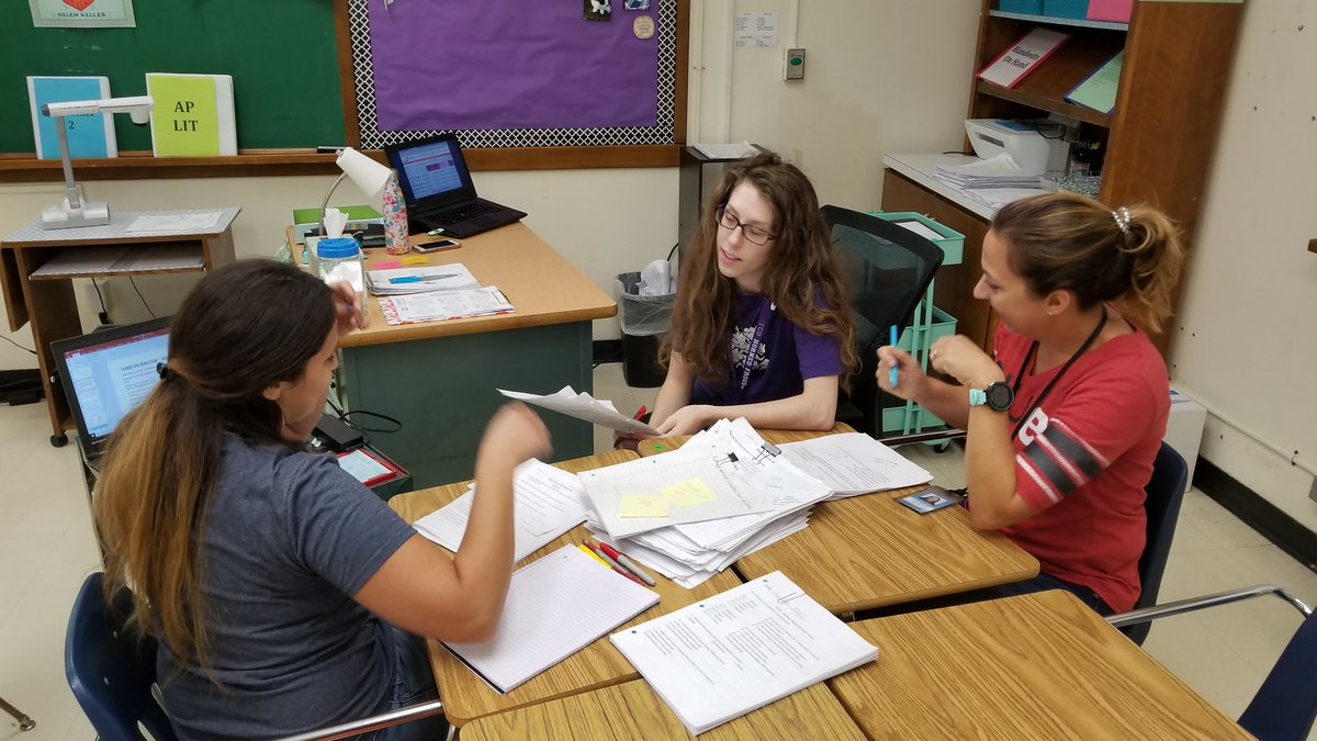 EdTechDepot's tweet image. SHS English teachers PLC. "What do we see?" "What can we do?" ROCK ON SHS Peeps! #LearningModel #FWISD @khechara @FWISDCurriculum