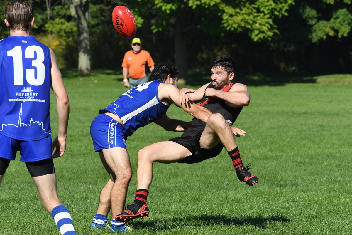 AflOntarioPhoto's tweet photo. The photos from the first round of the Finals between the @EtobicokeRoos and the @TorontoDingosFC have been posted: https://t.co/7kiglhdVwT