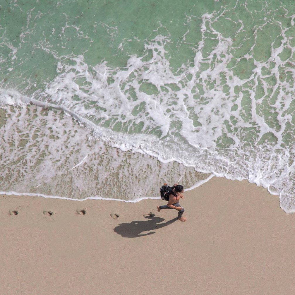 AltonBayMiami's tweet photo. Why not just to wake up and jog along the beach? #LuxuryLifestyle #MiamiBeach 

Thanks for the picture,  @lepugmedia! (Via @miami_best_fl) https://t.co/kcO1LUsJx7