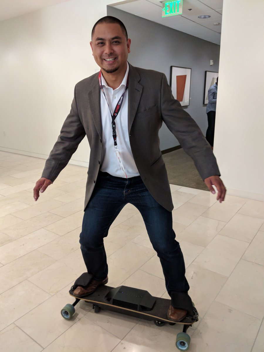 RMaq28's tweet photo. Shout-out to Aaron and @LEIFTech for letting me hop on! Their unique electric #skateboard can #shred like a #snowboard. $1500 for one of these babies and I’m proud to say I didn’t break it. #STNext https://t.co/m6Rj3XILyF