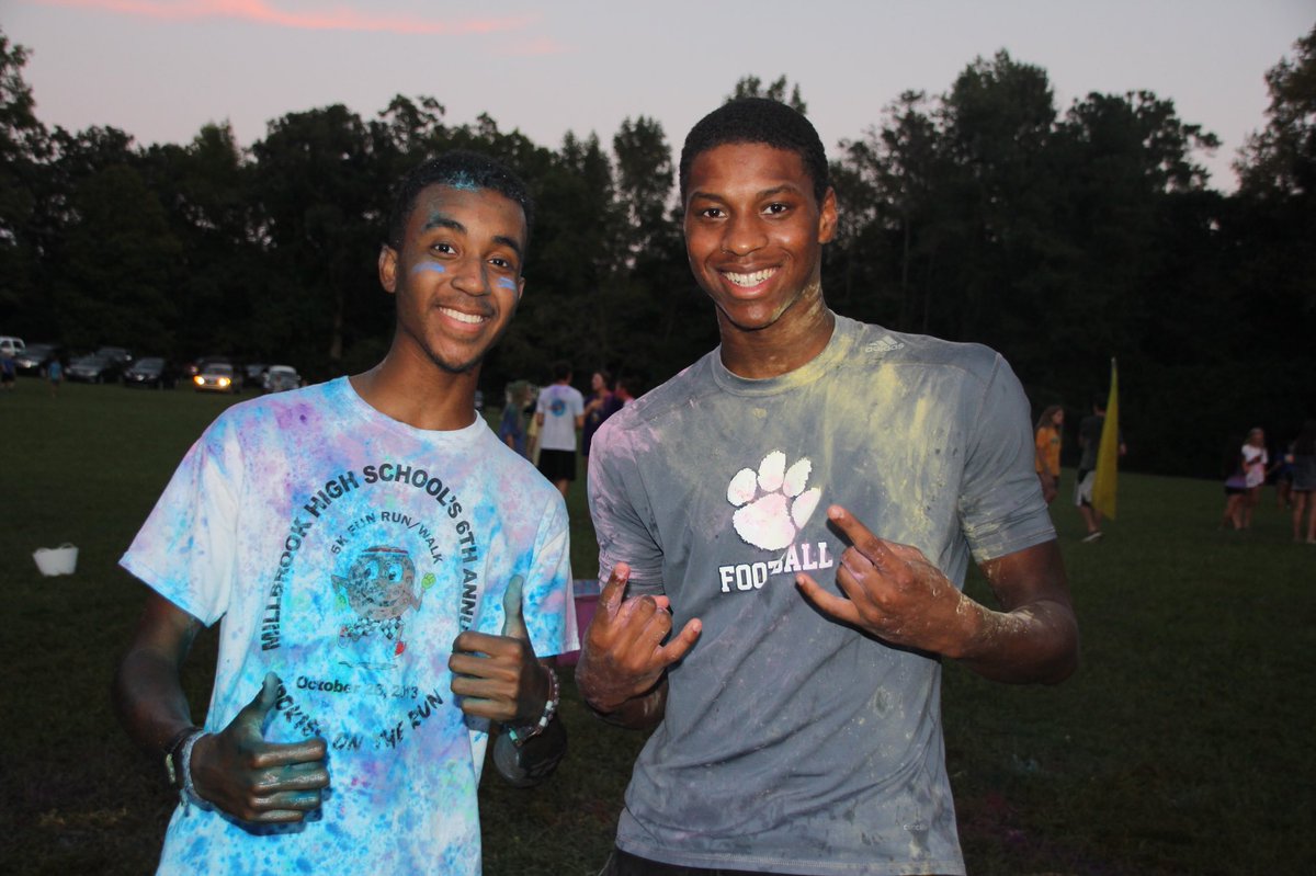 MillbrookYL's tweet photo. Color wars was hyyyype!!! If you thought tonight was fun then come TOMORROW to club!!! 513 Wild Rose Court @ 7:27pm https://t.co/HvXAgavkzD