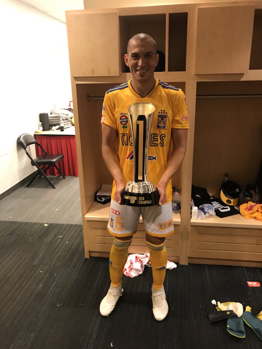 JTorresNilo's tweet photo. Fútbol, es cierto es fútbol, pero es parte de la vida que Dios me presta, cuando las circunstancias son difíciles El es fiel y toda la gloria es de El, cuando las circunstancias son agradables la gloria es de El, gracias Jesús!
#lagloriaesdecristo #primercampeonescupparamexico https://t.co/bq1keFZnzE