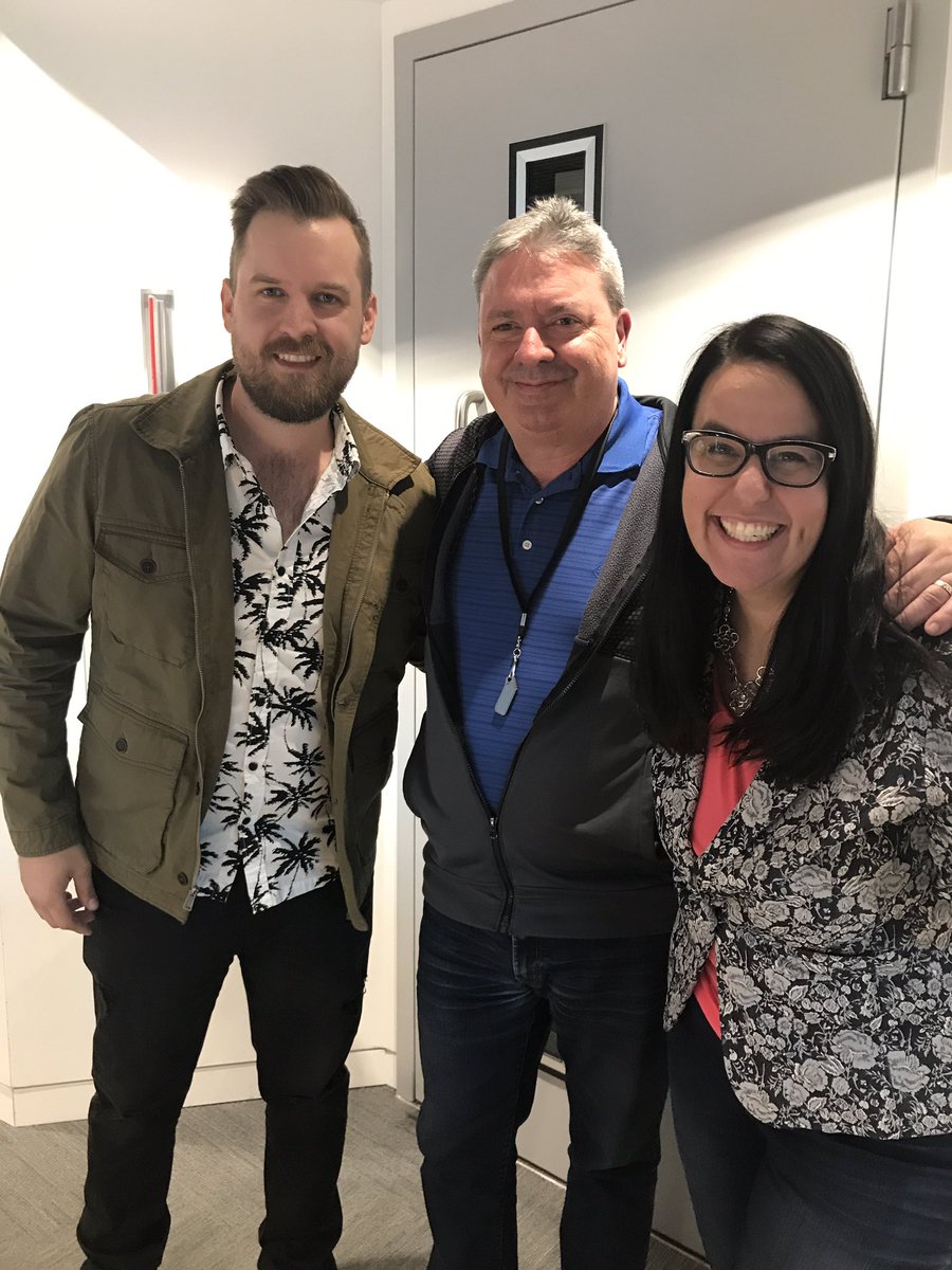 HarrietHotRod's tweet photo. Such a FUN evening at the Country 105 Sound Stage with Charlie Major @cbmajor54 and David James!! #yyc #charliemajor #davidjames https://t.co/8e1yzlLeNj