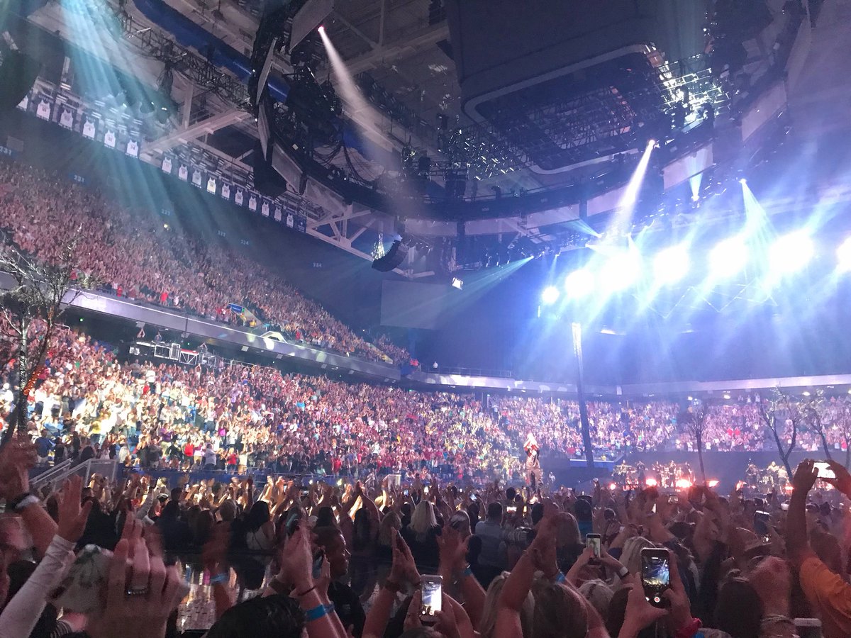 Rupp_Arena's tweet image. What. A. Show. Thanks for the awesome night @jtimberlake! 👏 #MOTWTour
