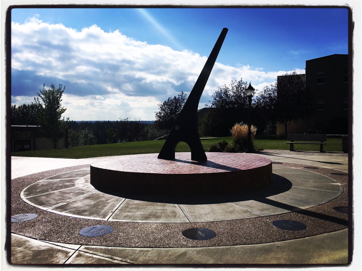 Cairol's tweet image. I love to watch this #sundial #time #conceptoftime #makethemostofit #liveinthemoment