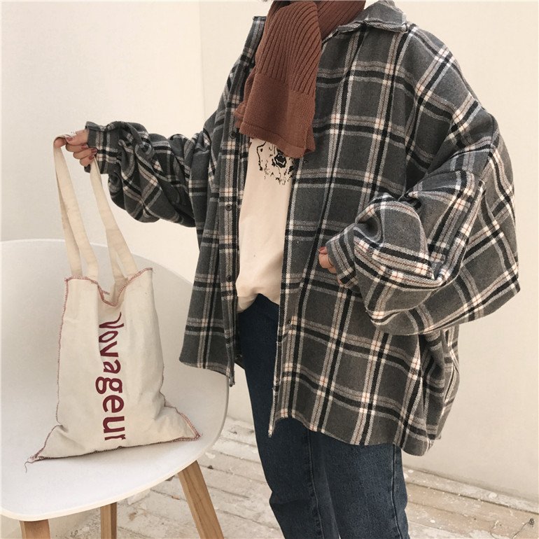 Wear_Blossom's tweet photo. [RT추첨]

🌸오버��� 체크 남방🌸

넉넉하게 떨어지는 오버핏이 예쁜 남방이에요 !! 티 위에 아우터로 걸쳐주어도 예쁘고, 남방으로 잠궈입어도 예쁘답니다🙈

캐주얼하게 살짝만 걸쳐주어도 너무 멋스러워요 😊💞

사이트 https://t.co/4D5KKpjmFB
블로그 https://t.co/NGypP2272N https://t.co/ItHEhkuI5a