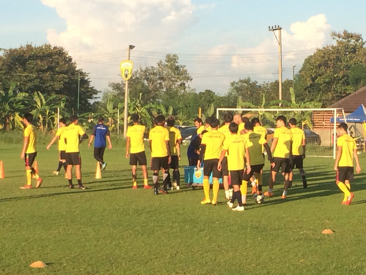 kkfcofficial's tweet photo. Training session #KKFC2018 https://t.co/hioxMPPcQ2