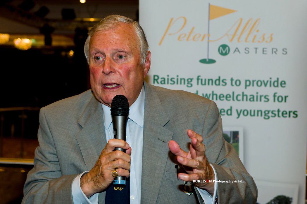 BURLISONphoto's tweet image. Always humbled to be capturing the wonderful @PAMastersGS @OldThornsHotel #peteralliss #charity #event #golf #golflegends