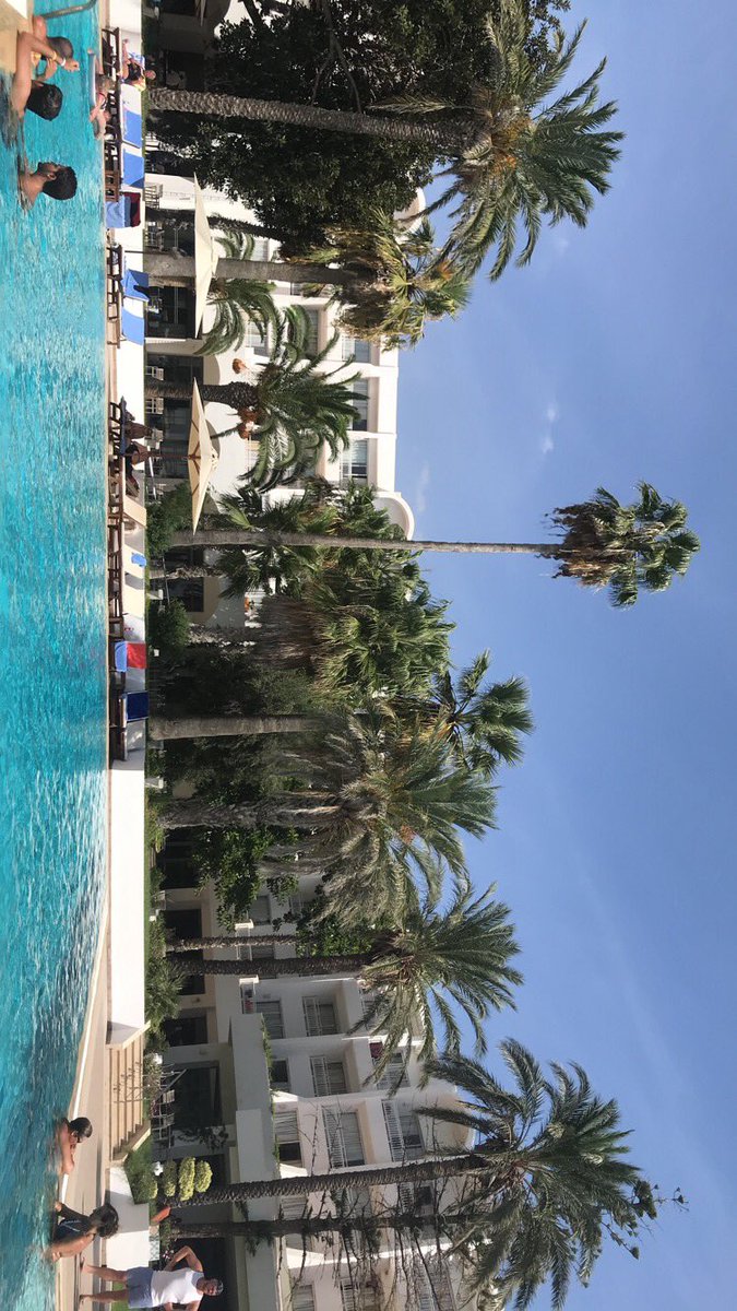 rubysmithhx's tweet photo. 🌊👙☀️💏❤️ https://t.co/BvgGzgd953