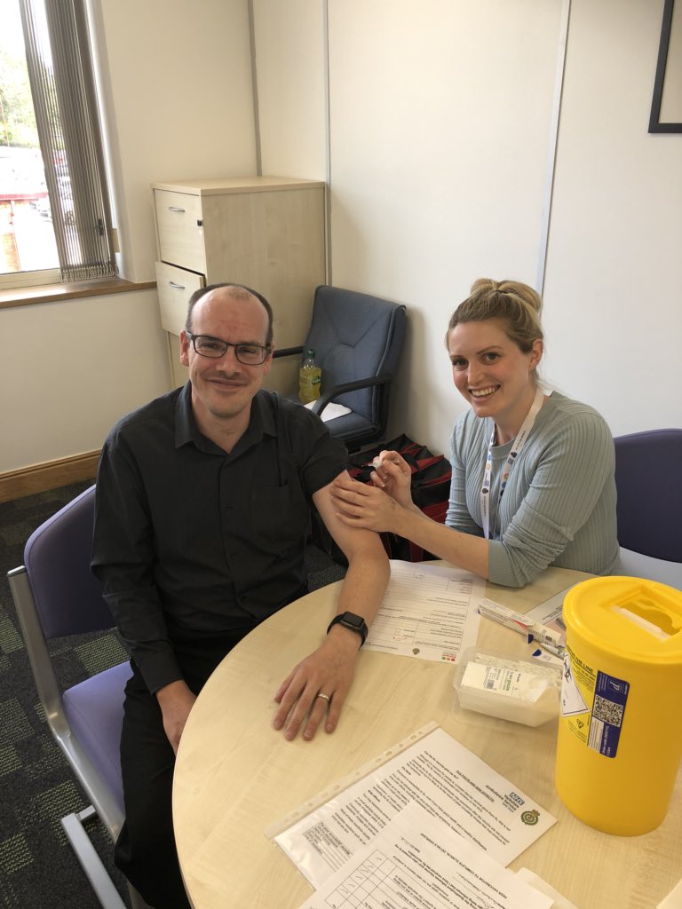 YAS_RichardH's tweet photo. So today is my #Flujab day! All jabbed by the expert Sarah! Like everyone I have mine to protect my family and friends as well as myself! @YorksAmbulance @YAS_Wellbeing #TeamYAS #Notears #FluFighters #flustickers https://t.co/wEMRViyePC