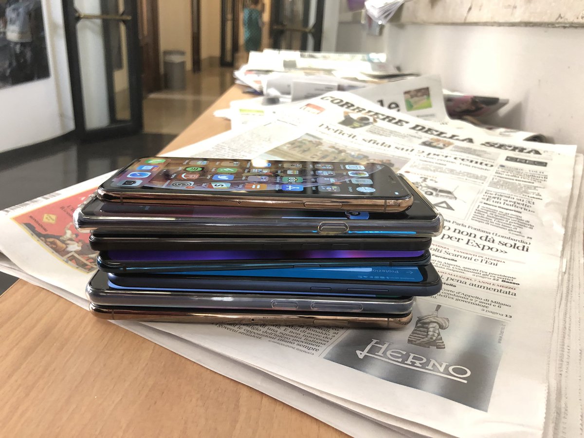 Paolo Ottolina (@pottolina) on Twitter photo Non solo #iPhoneXS: oggi alle 16 con <a href="/mirovelli/">michela rovelli</a> vi raccontiamo su <a href="/corriere/">Corriere della Sera</a> (e sulla pagina FB di @Tecno_Corriere) il presente e il futuro prossimo degli smartphone, da 200 a 1.700 euro #Note9 #HtcU12Plus #OppoFindX #HonorPlay #PocophoneF1 Non solo #iPhoneXS: oggi alle 16 con <a href="/mirovelli/">michela rovelli</a> vi raccontiamo su <a href="/corriere/">Corriere della Sera</a> (e sulla pagina FB di @Tecno_Corriere) il presente e il futuro prossimo degli smartphone, da 200 a 1.700 euro #Note9 #HtcU12Plus #OppoFindX #HonorPlay #PocophoneF1
