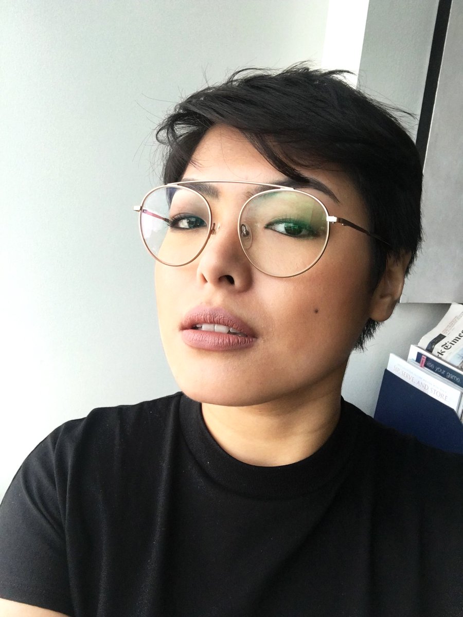 preenph's tweet image. Feelin’ that #BDE because of @mainedcm’s new exclusive lipstick with @MACcosmetics 😍😍😍 #MaineforMAC #MainedcmForMAC