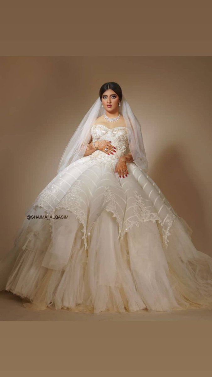 shim_gallery's tweet photo. افخم فساتين الزفاف التركيه متوفره لدينا وبأسعار في متناول الجميع #صباح_الخير #نخبة_مغردي_عُمان #بالليله_هذي_ودك #سلطنة_عمان https://t.co/d1ugRjW6Z5