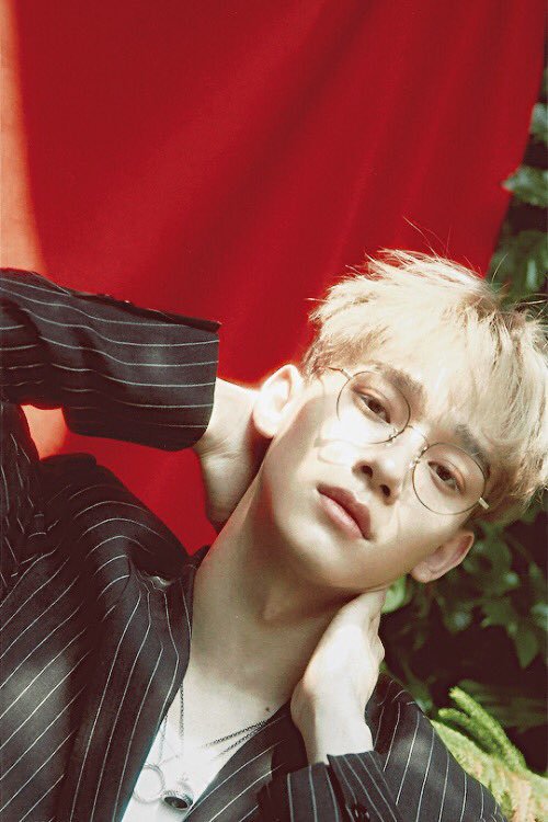 EXOChenDino's tweet photo. #EXOJD_BDAYCountdown #VisualDae #EXO #CHEN
Chen's physical features makes him standout among the crowd. High Cheekbones. Curly Lips. Long eye lashes. Heart warming eyes. A visual indeed. :3 https://t.co/N20uIgOTxD