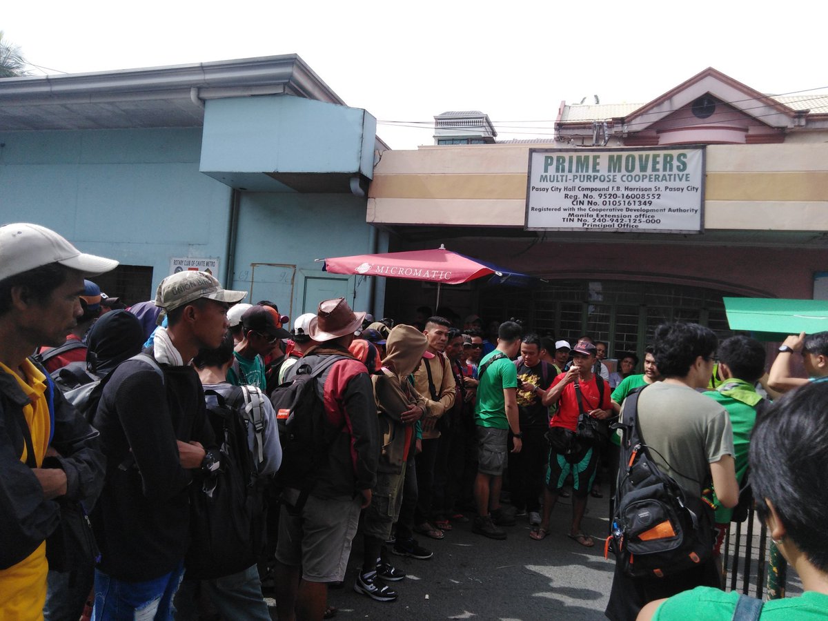 upscientia's tweet photo. A QRT is being held at Pasay City Hall. #FreeChamberofMines9 #DefendEnvironmentDefenders https://t.co/T1A4e2njwS