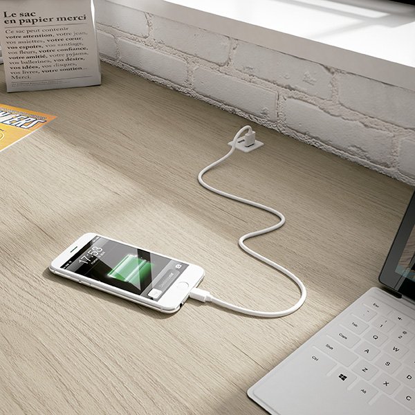 Ahora que hemos empezado al cole, nos hemos hecho el propósito de que este año va a ir igual de bien o mejor que el pasado. Primer paso: tener una #mesa de estudio ordenada, libre de cables. ¿Cómo conseguirlo? Con la toma de USB doble instalada directamente en la #encimera.