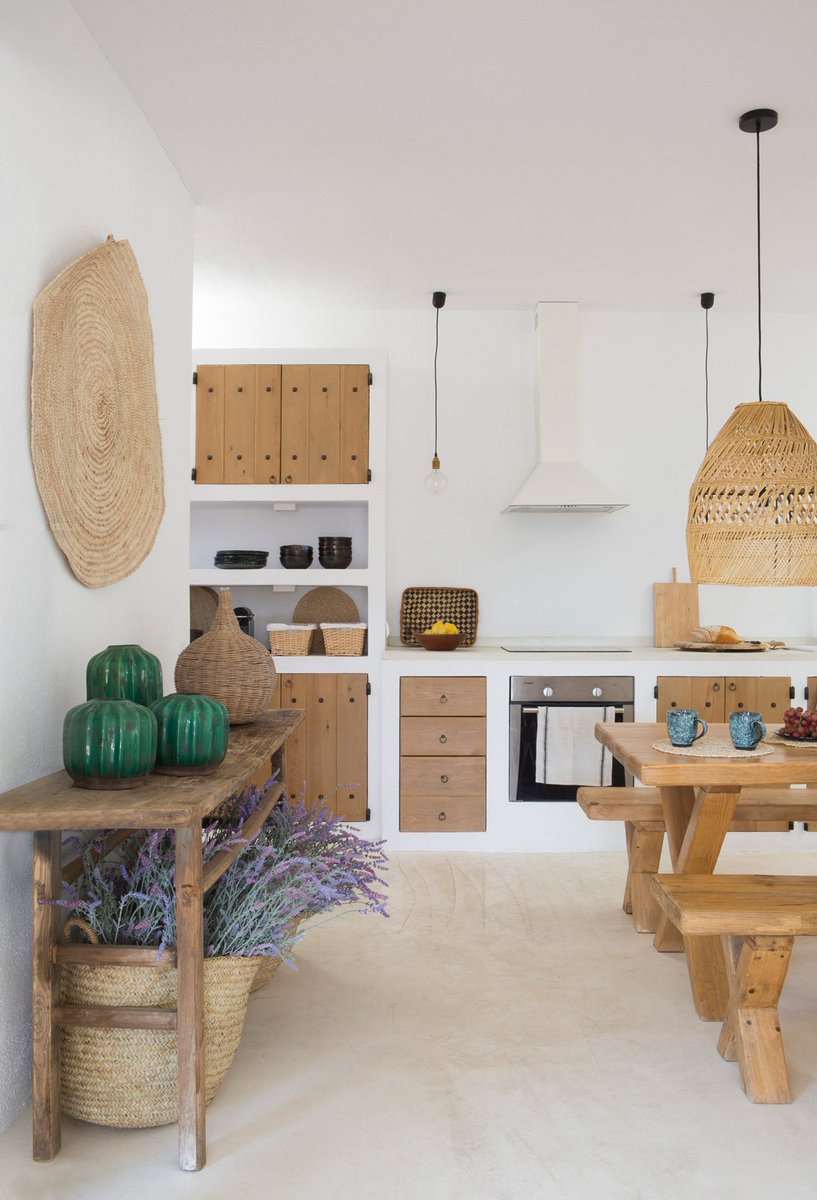 MivInteriores's tweet photo. Esta casa en las Salinas restaurada por el estudio https://t.co/jrIaChfbfh no ha perdido el encanto de las casas payesas de Ibiza. ¿Quieres verla al completo? 
--->https://t.co/H78EHQcDRD https://t.co/FFjnLpF1Zf
