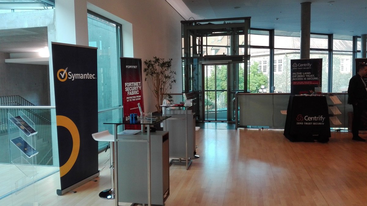 Herzlich willkommen beim 10. Controlware #SecurityDay in Hanau. Wir haben schon sehr viele Kunden und Partner aus der #ITSecurity begrüßen dürfen. Heute und morgen berichten wir live vom @CongressParkHU. Viel Spaß!