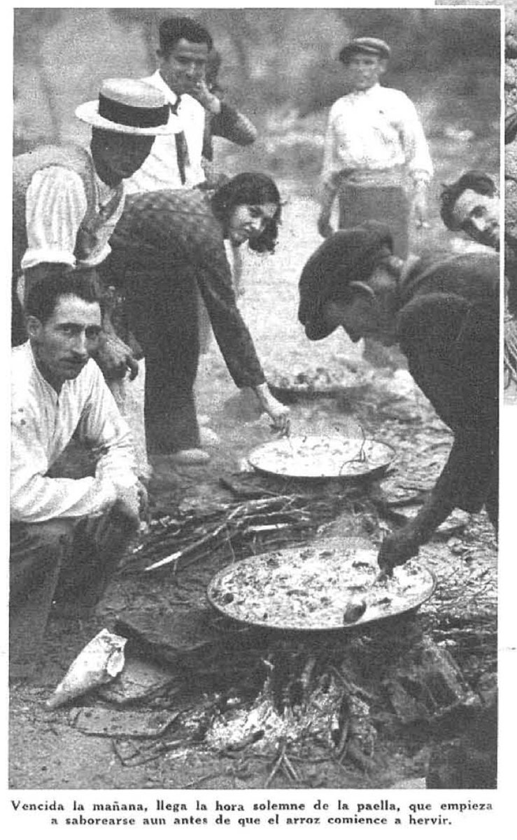 BNE_biblioteca's tweet photo. Hoy se celebra por primera vez el Día Mundial de la Paella. Os mostramos algunas imágenes de nuestros fondos de este plato típico y universal de la gastronomía española. ¡Feliz #WorldPaellaDay! 🥘 https://t.co/yBVWTnxYVR