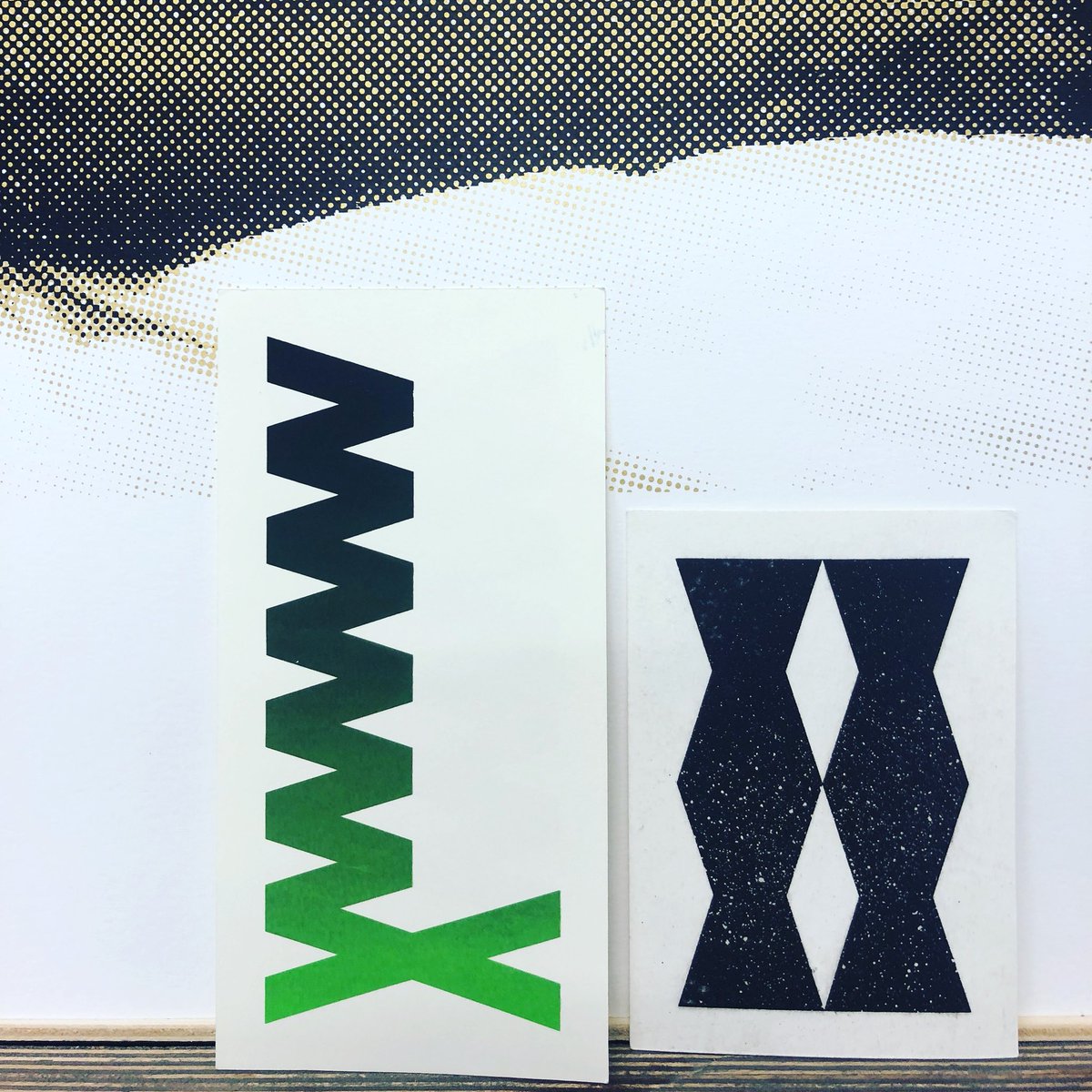 FranciscopolisE's tweet image. Retour au Havre - Franciscopolis Éditions travaille sur 2 nouveaux livres- le premier imprimé en offset et sérigraphie à paraître en février 2019 . LH nous revoilà ! #fanettemellier #pangramme #unesaisongraphique #franciscopoliseditions