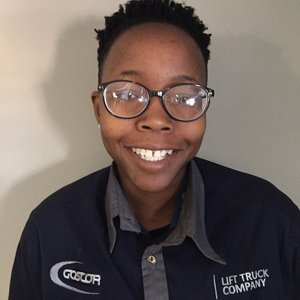 IndustrialB's tweet photo. .@ForkliftCompany has welcomed its first female technician https://t.co/ggKUGoeYJ2 #WomenofIndustry #women #womenempowerment #Goscor #SouthAfrica https://t.co/KlMqtAviKc